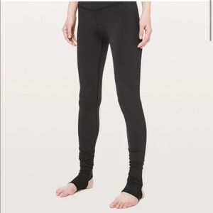 Lululemon Women's Leggings With Footstrap Size 2 Black Yoga Pants EUC